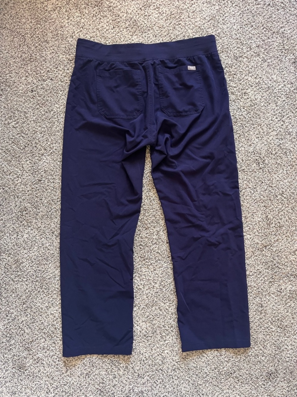 FIGS Scrubs Women’s Casma Top Size Large Livingston Pants Size Large Petite Navy - Picture 9 of 16